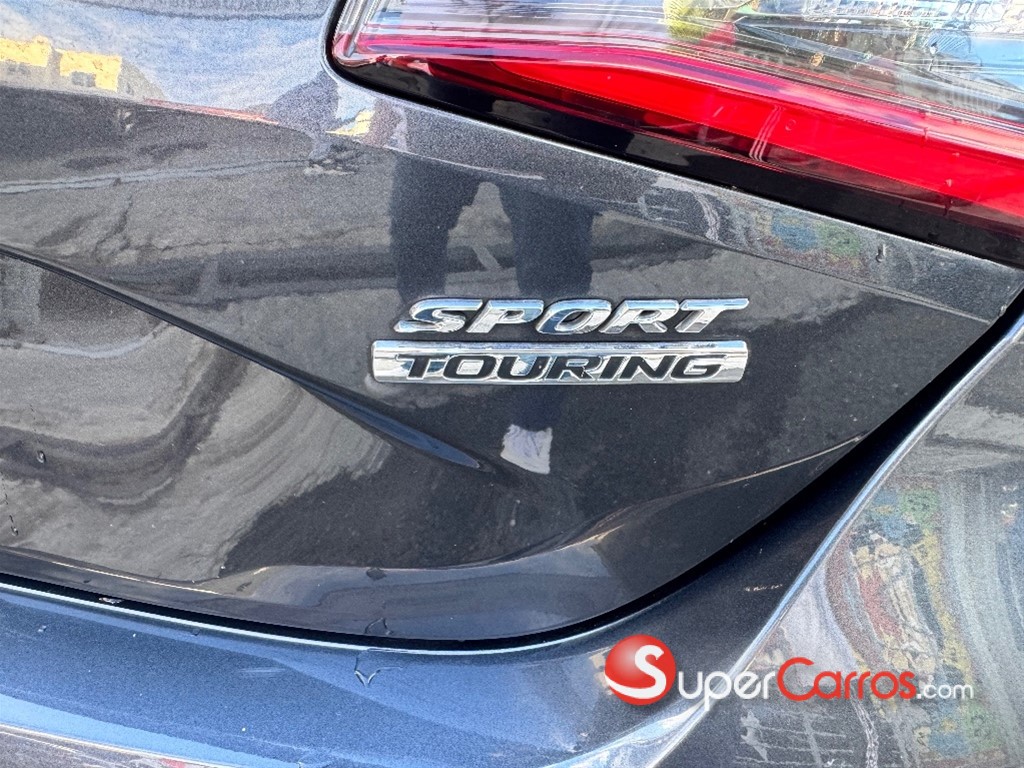 2022 Honda Civic Sport Touring — foto 12 / 12