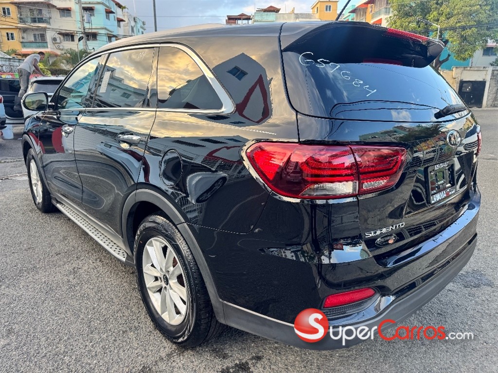2020 Kia Sorento LX — foto 6 / 12
