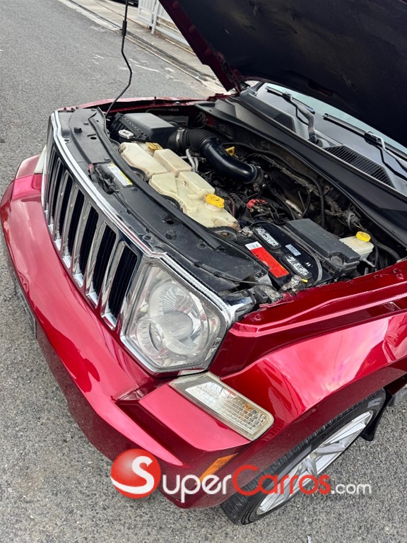 2008 Jeep Liberty Limited 4x4 — foto 9 / 10