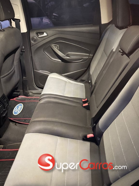 2016 Ford Escape SE — foto 3 / 11