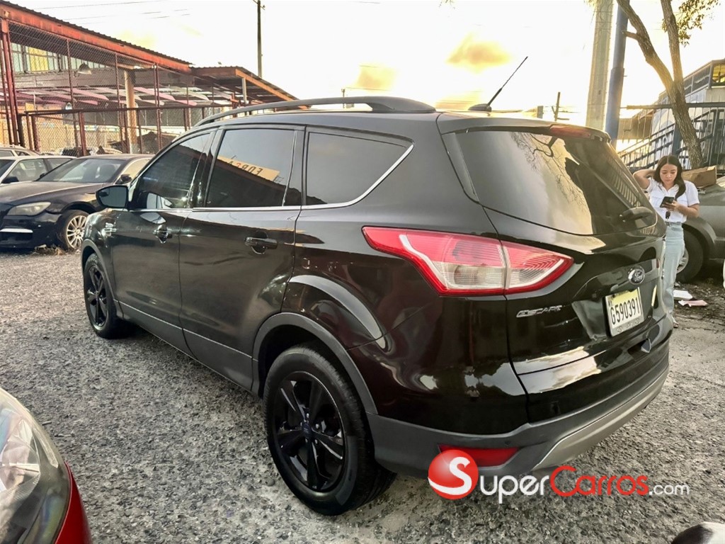 2016 Ford Escape SE — foto 9 / 11