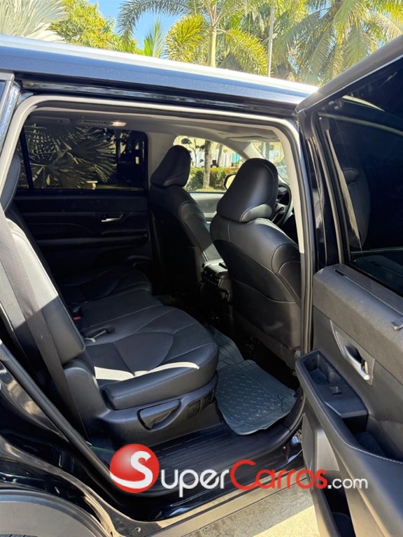 2024 Toyota Grand Highlander Limited — foto 11 / 12