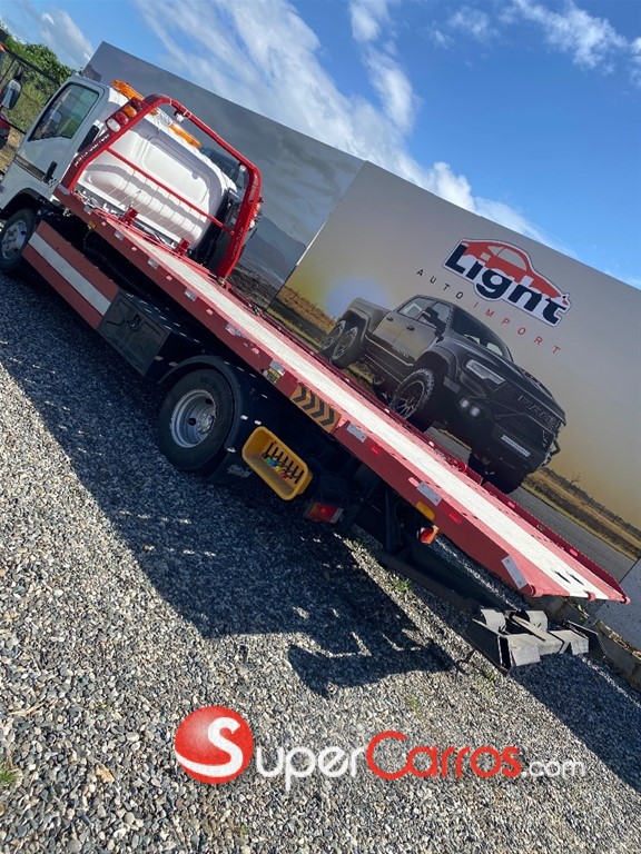 2018 Isuzu NPR Cama Larga — foto 4 / 8