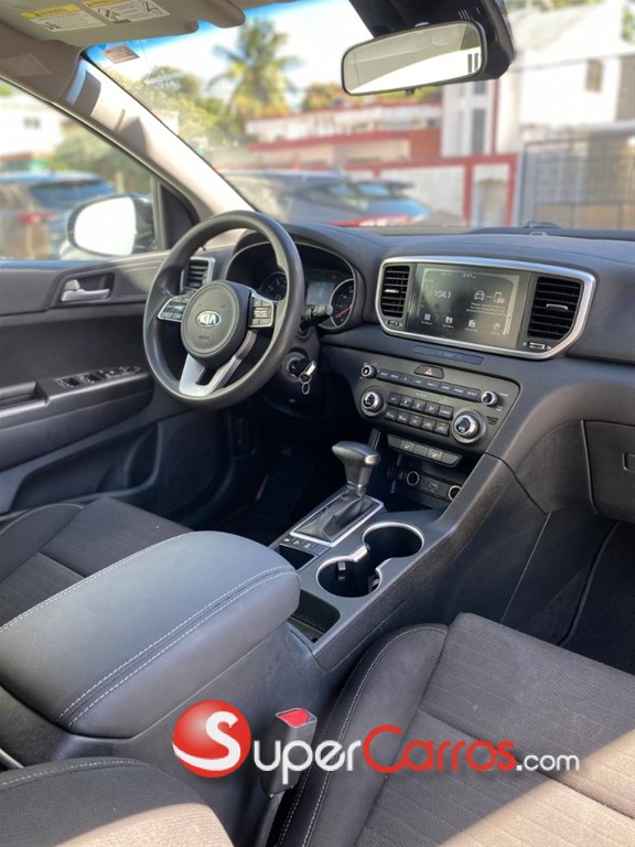 2021 Kia Sportage LX — foto 2 / 11