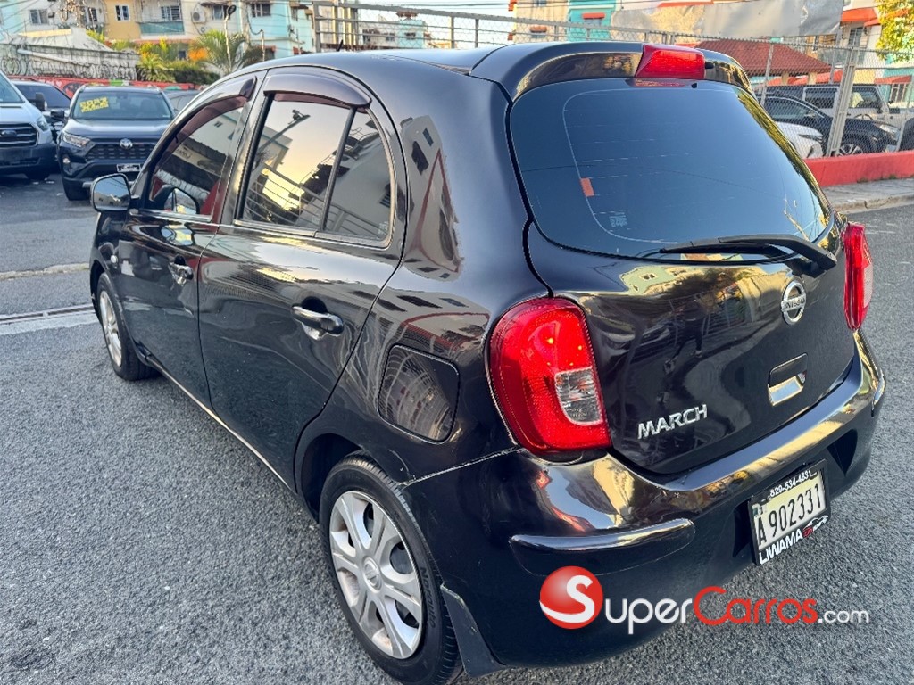 2016 Nissan March — foto 6 / 10