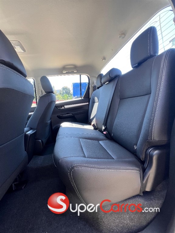 2026 Toyota Hilux — foto 5 / 12