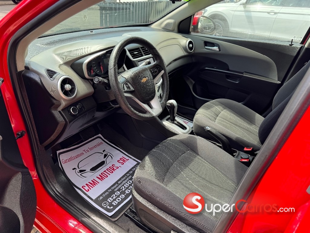 2020 Chevrolet Sonic LT — foto 7 / 12