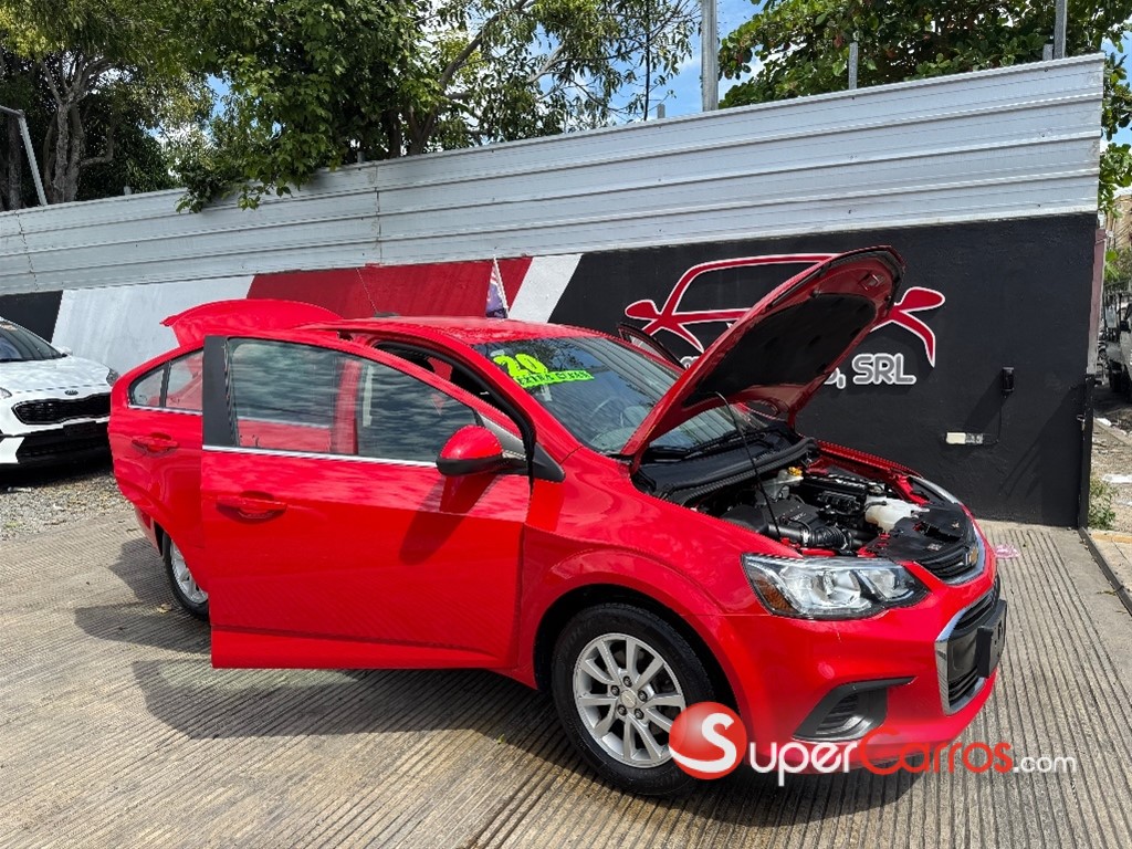 2020 Chevrolet Sonic LT — foto 9 / 12