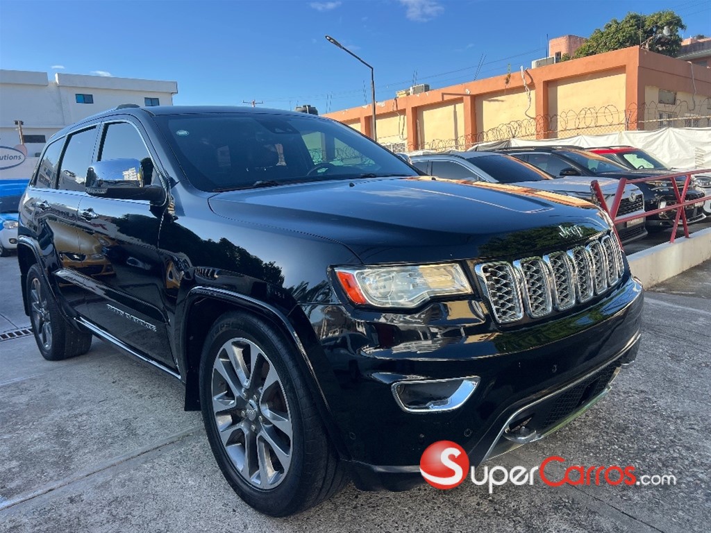 2018 Jeep Grand Cherokee Overland — foto 3 / 12