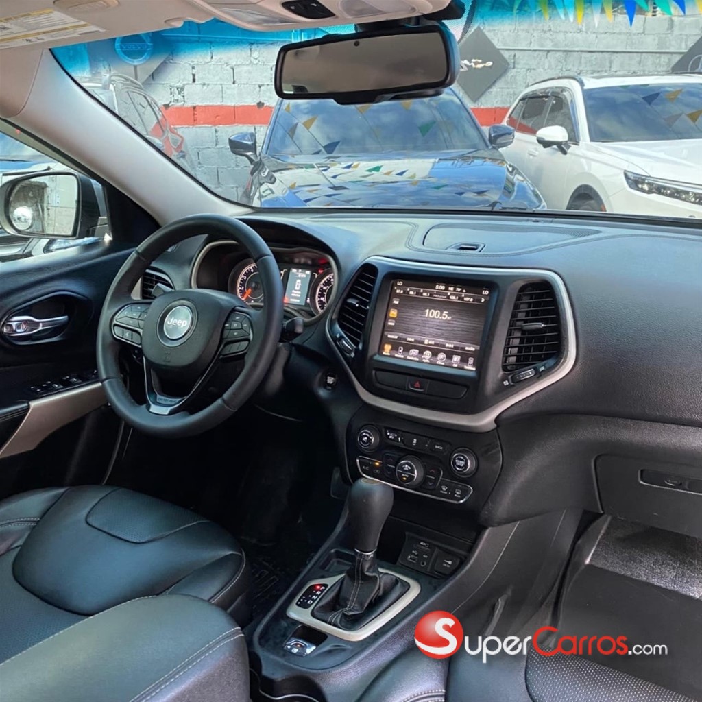 2017 Jeep Cherokee Latitude — foto 8 / 12