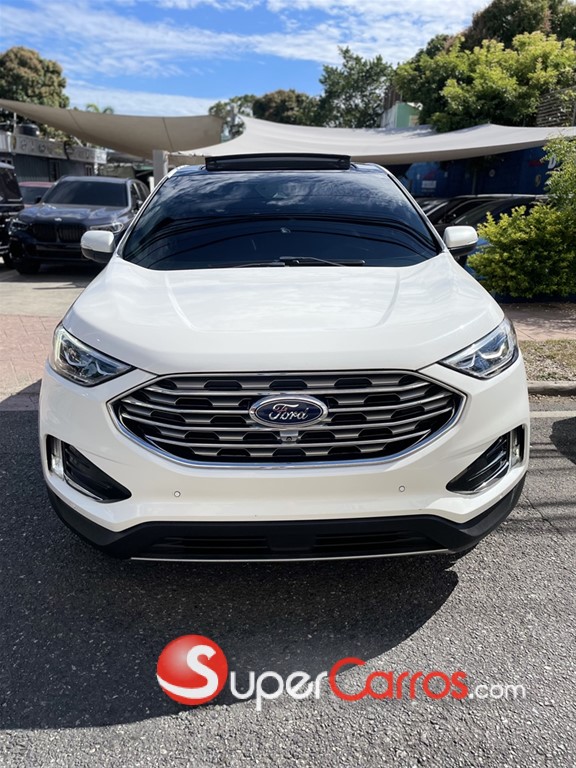 2020 Ford EDGE Titanium — foto 2 / 11