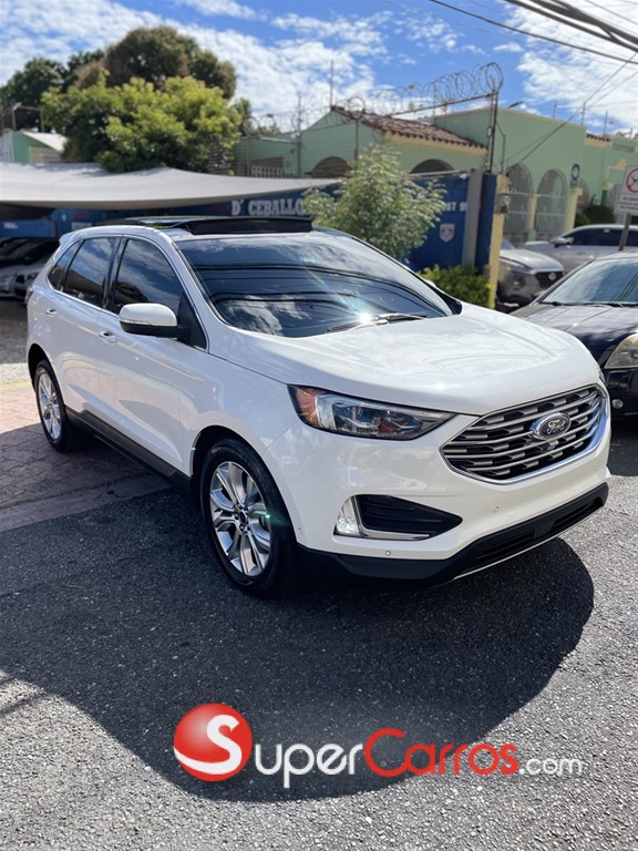 2020 Ford EDGE Titanium — foto 3 / 11