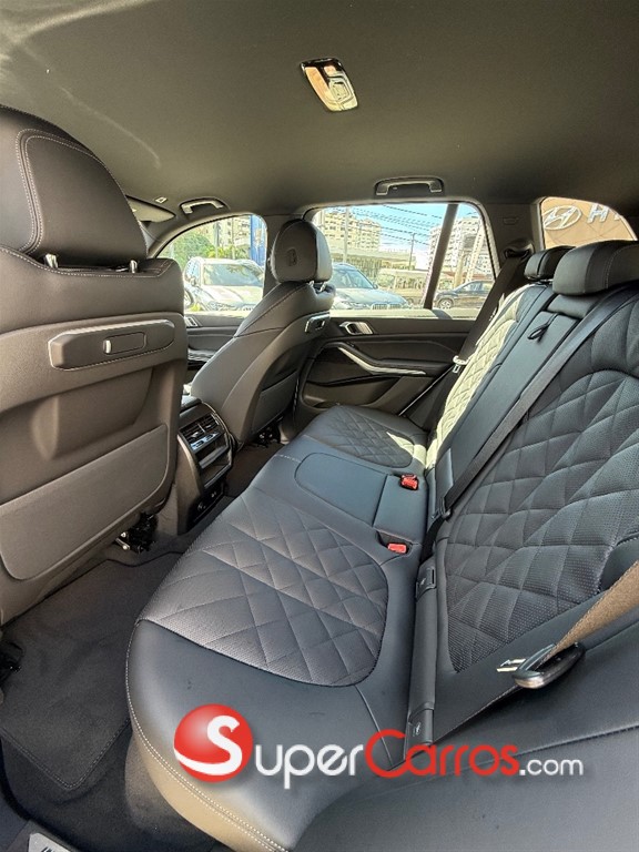 2026 BMW X 5 40i — foto 6 / 9