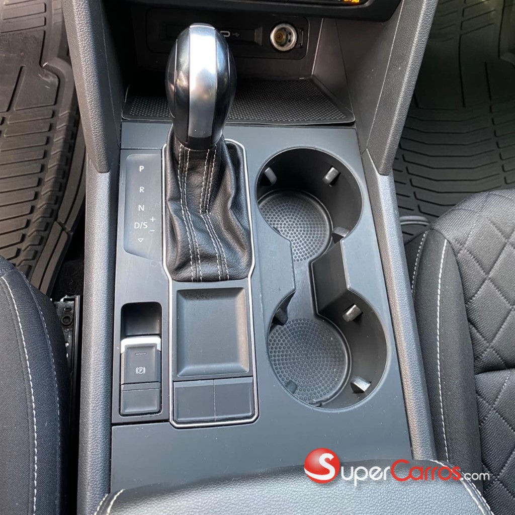2021 Volkswagen Atlas CROSS SPORT R-LINE — foto 9 / 12