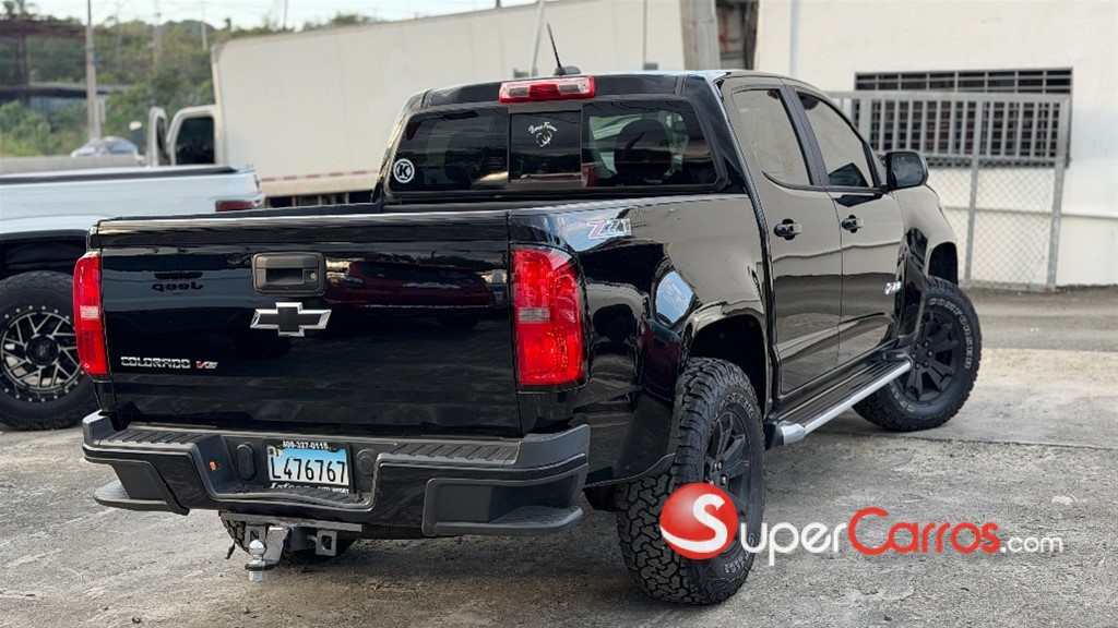 2017 Chevrolet Colorado Z71 — foto 2 / 10