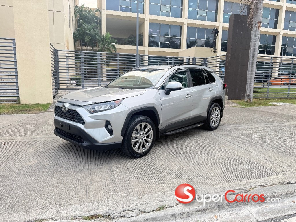 2020 Toyota RAV4 LE PLUS