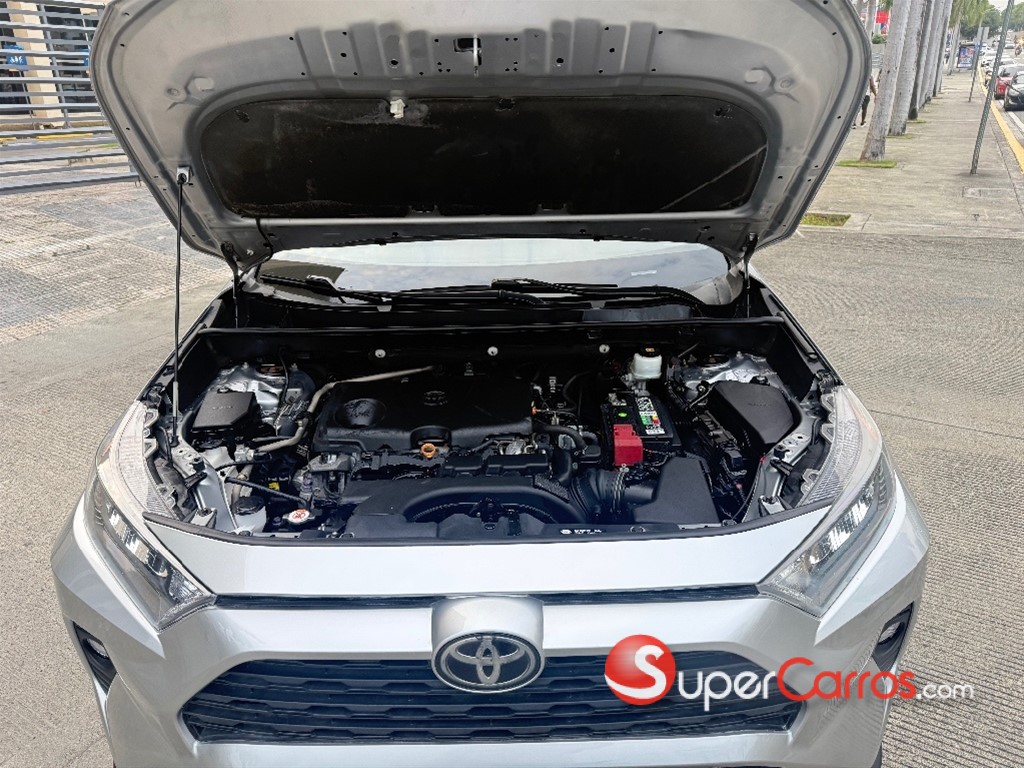 2020 Toyota RAV4 LE PLUS — foto 7 / 10