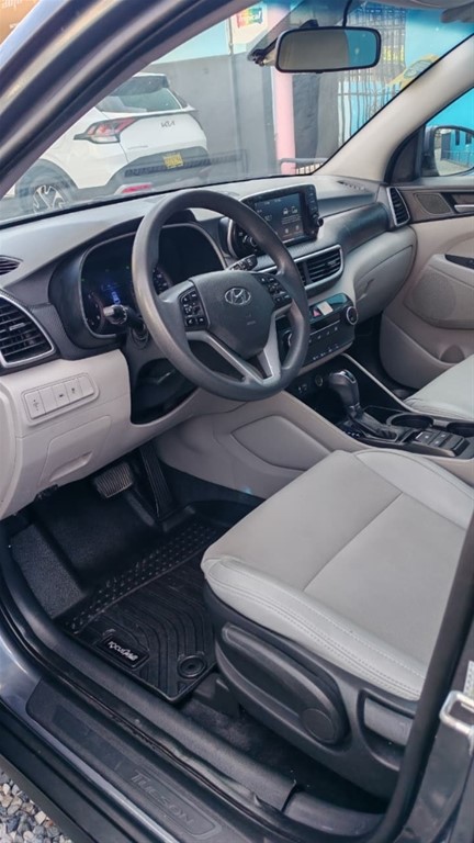 2021 Hyundai Tucson SE — foto 2 / 6