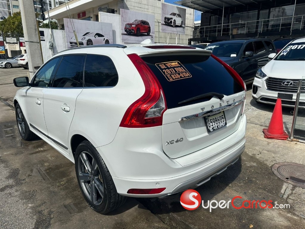 2017 Volvo XC60 T5 Platinum — foto 2 / 11