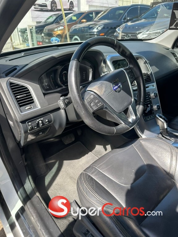 2017 Volvo XC60 T5 Platinum — foto 9 / 11
