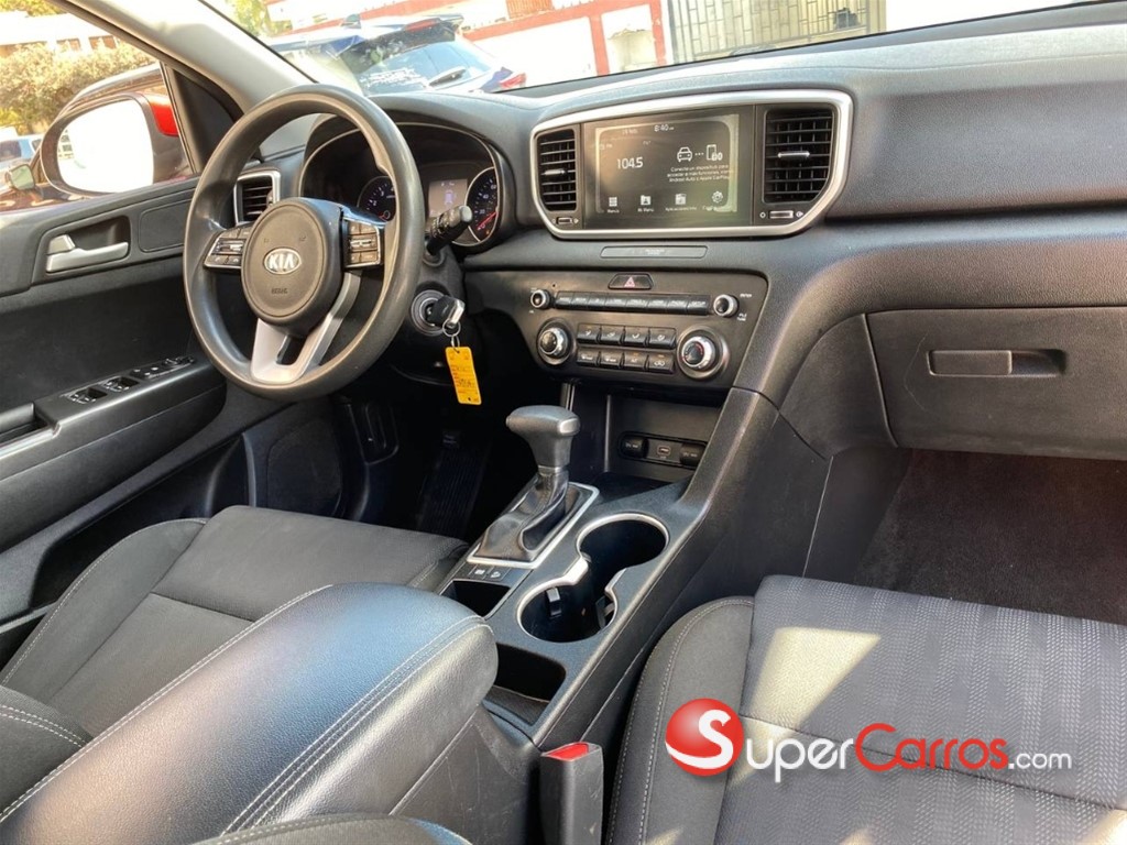 2021 Kia Sportage LX — foto 2 / 12