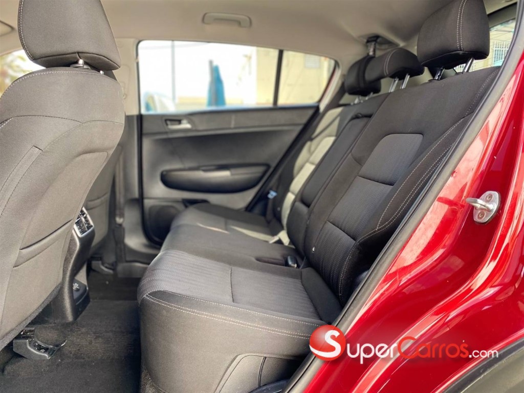 2021 Kia Sportage LX — foto 5 / 12