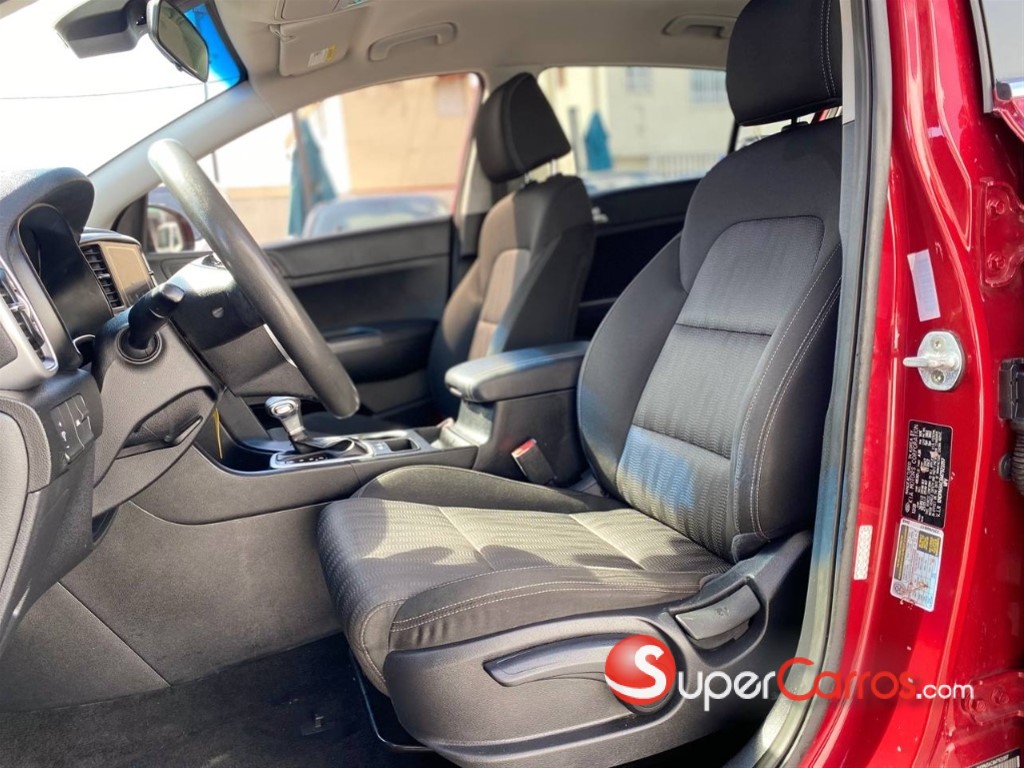 2021 Kia Sportage LX — foto 6 / 12