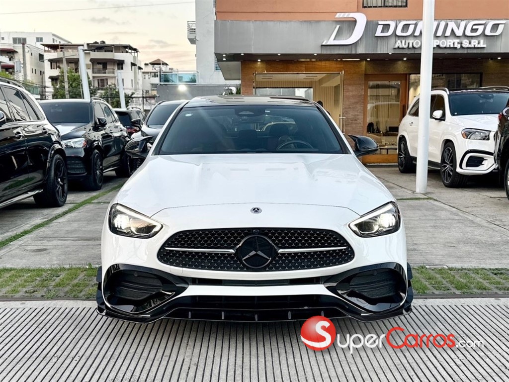 2023 Mercedes-Benz Clase C 300 AMG — foto 2 / 12