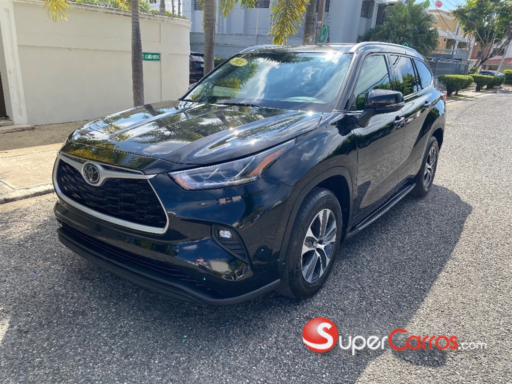 2021 Toyota Highlander XLE