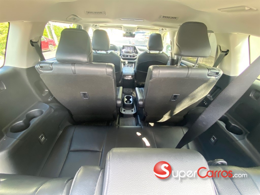 2021 Toyota Highlander XLE — foto 9 / 12