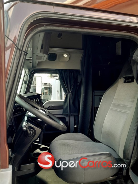 2020 Mack Anthem — foto 6 / 9