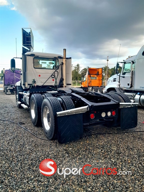 2011 Mack Pinnacle — foto 7 / 8