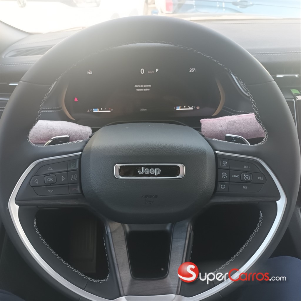 2025 Jeep Grand Cherokee Limited — foto 4 / 11
