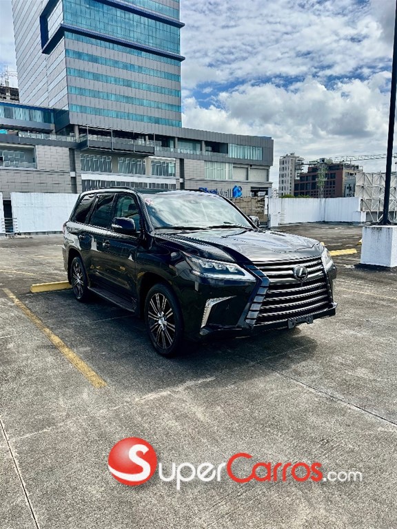 2017 Lexus LX 570 Sport — foto 7 / 10