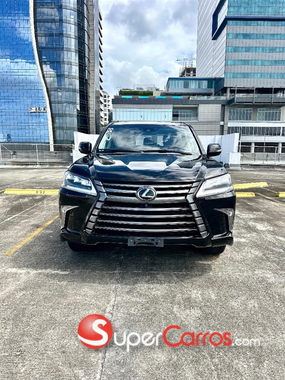 2017 Lexus LX 570 Sport — foto 8 / 10