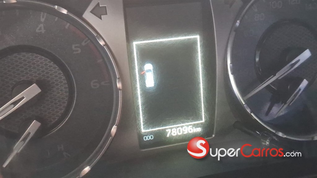 2022 Toyota Hilux SRV — foto 4 / 7