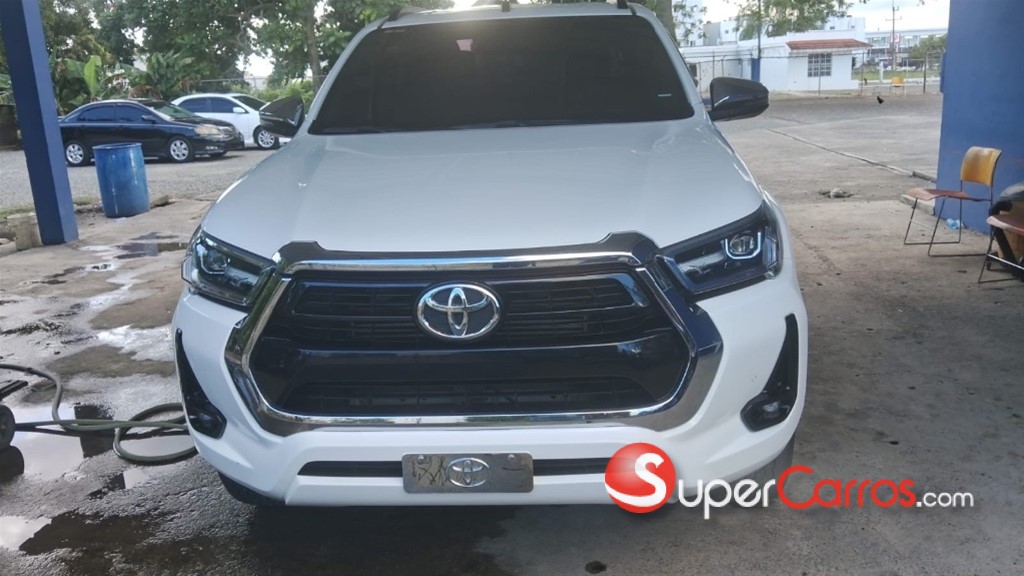 2022 Toyota Hilux SRV — foto 5 / 7