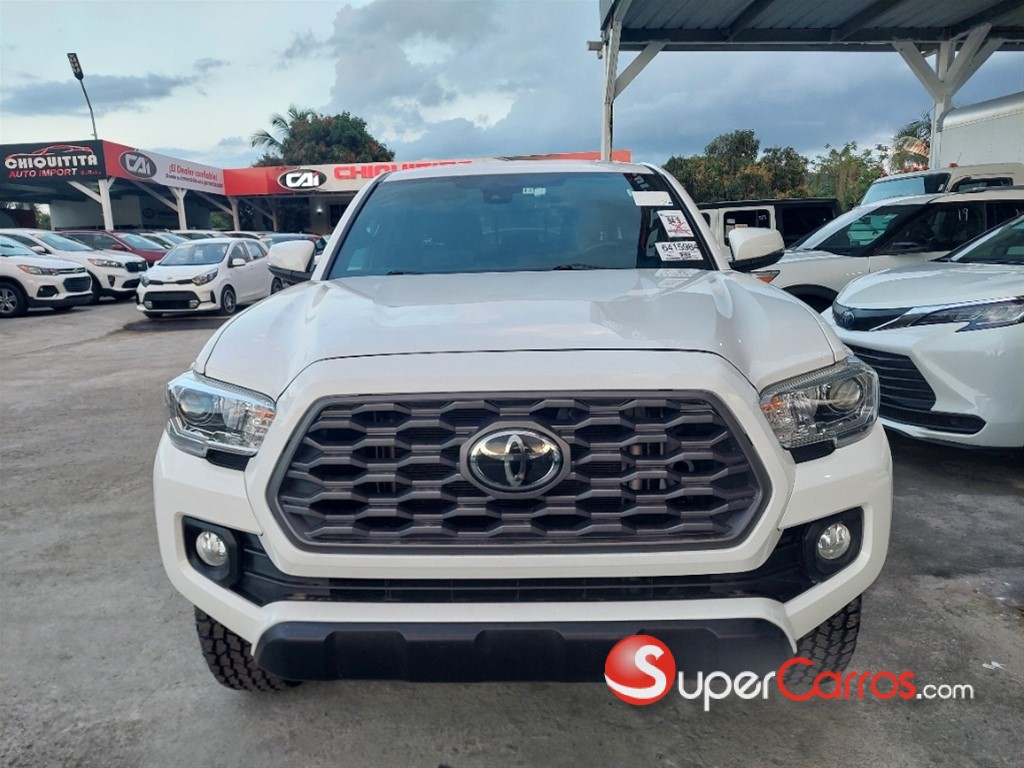 2021 Toyota Tacoma TRD OFF ROAD — foto 3 / 10