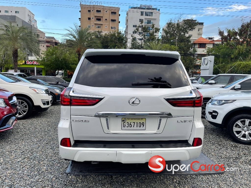 2017 Lexus LX 570 — foto 4 / 4