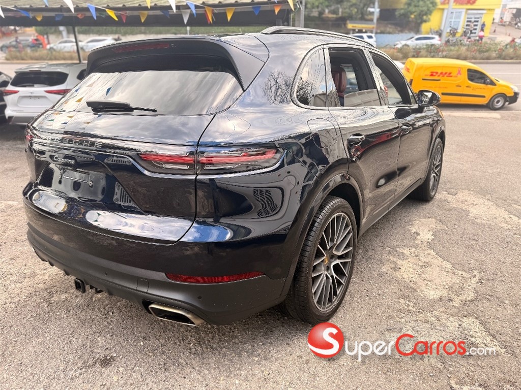 2020 Porsche Cayenne — foto 8 / 12