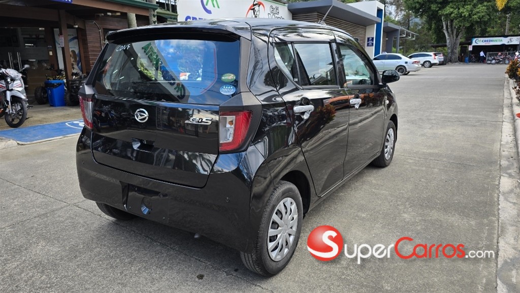 2021 Daihatsu Mira — foto 2 / 12