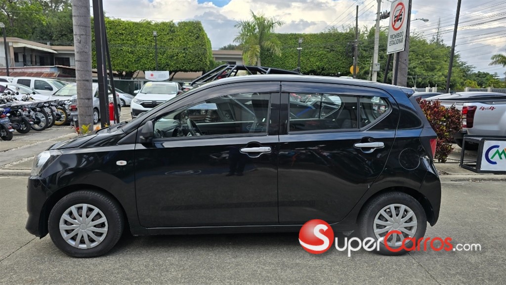 2021 Daihatsu Mira — foto 5 / 12