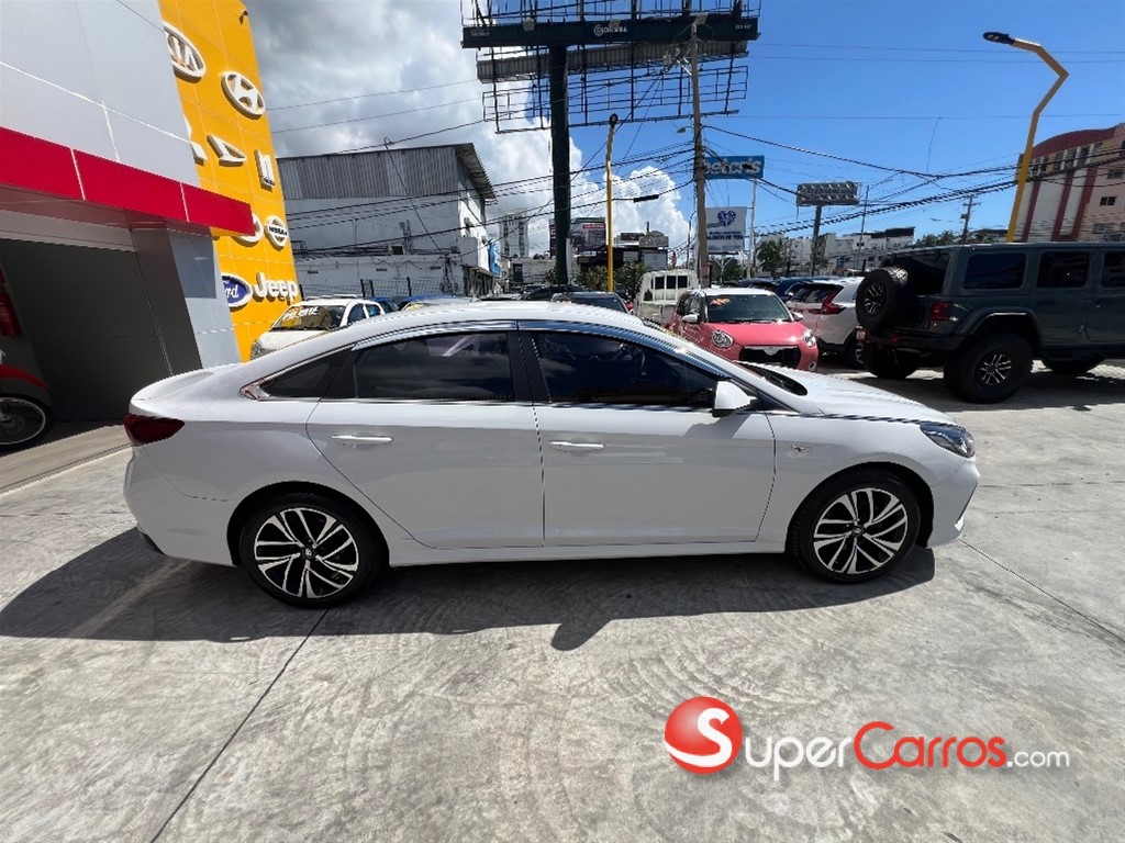 2019 Hyundai Sonata New Rise — foto 10 / 12