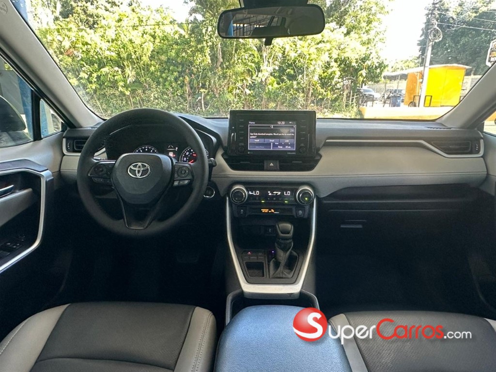 2021 Toyota RAV4 XLE — foto 4 / 11