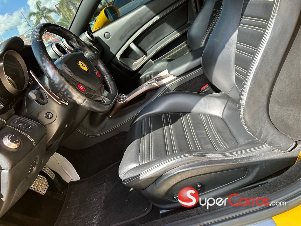 2013 Ferrari California — foto 7 / 9