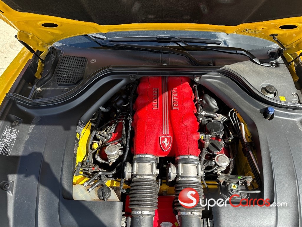 2013 Ferrari California — foto 9 / 9