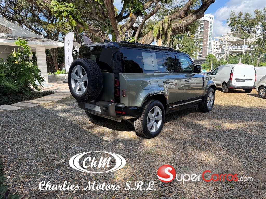 2025 Land Rover Defender 110 SE HYBRID — foto 3 / 12