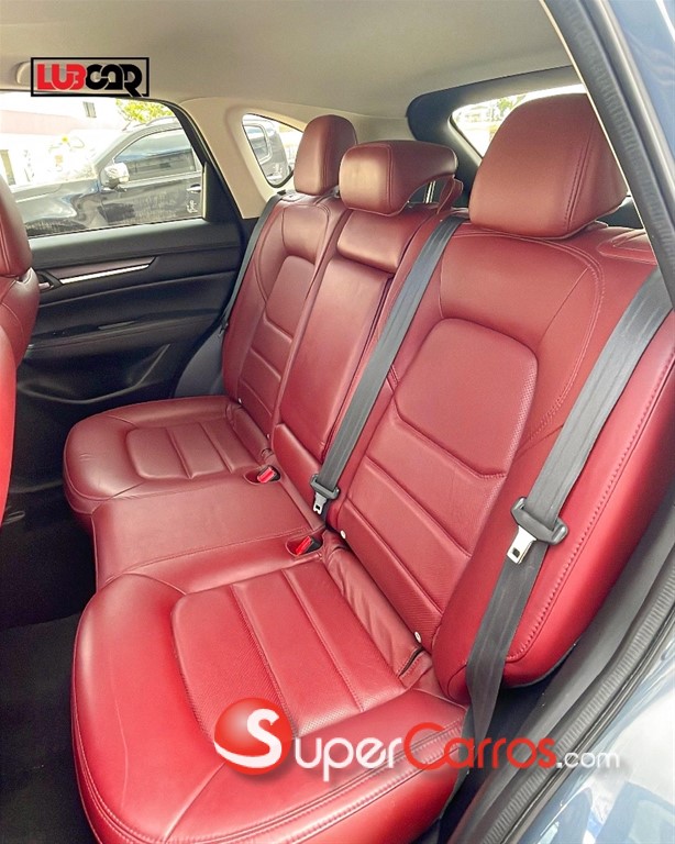 2022 Mazda CX-5 Carbon Edition — foto 6 / 8