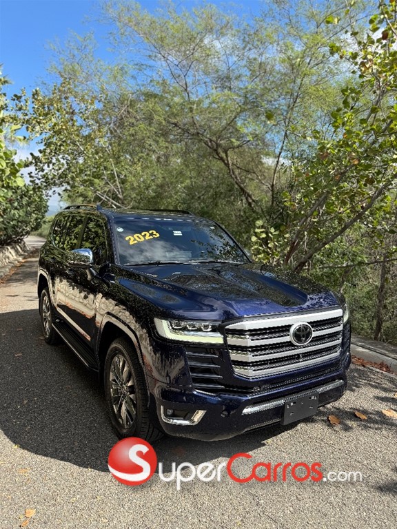 2023 Toyota Land Cruiser VXR