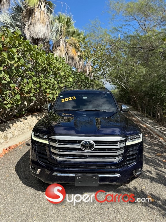 2023 Toyota Land Cruiser VXR — foto 2 / 12